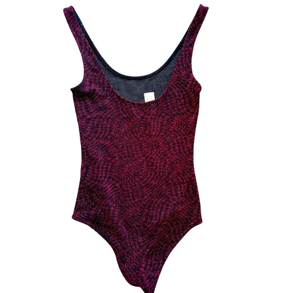 House of Harlow 1960 New Red & Black Metallic Bodysuit - Size M - Picture 3 of 5